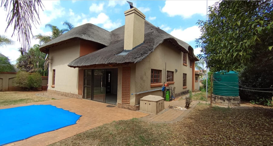 5 Bedroom Property for Sale in Melodie North West